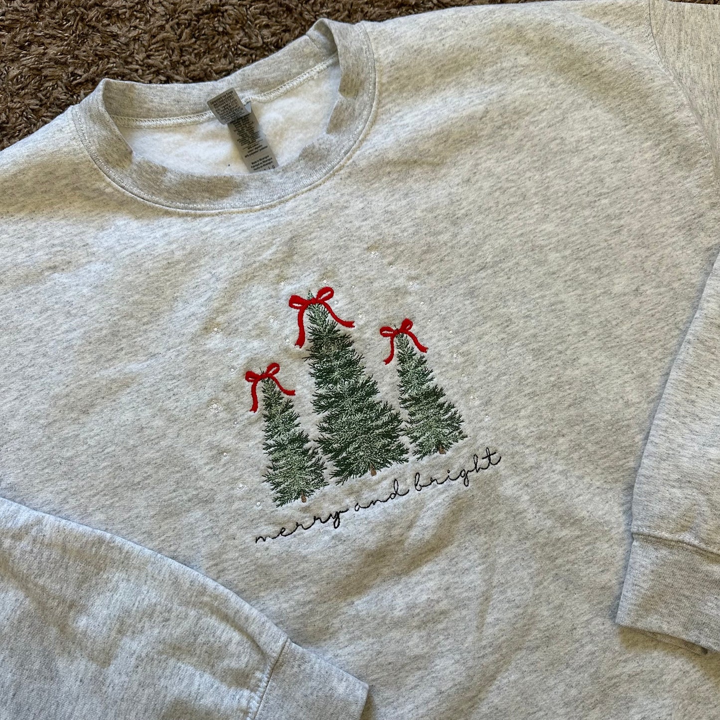 Merry & Bright Sweatshirt - L - No Flaws