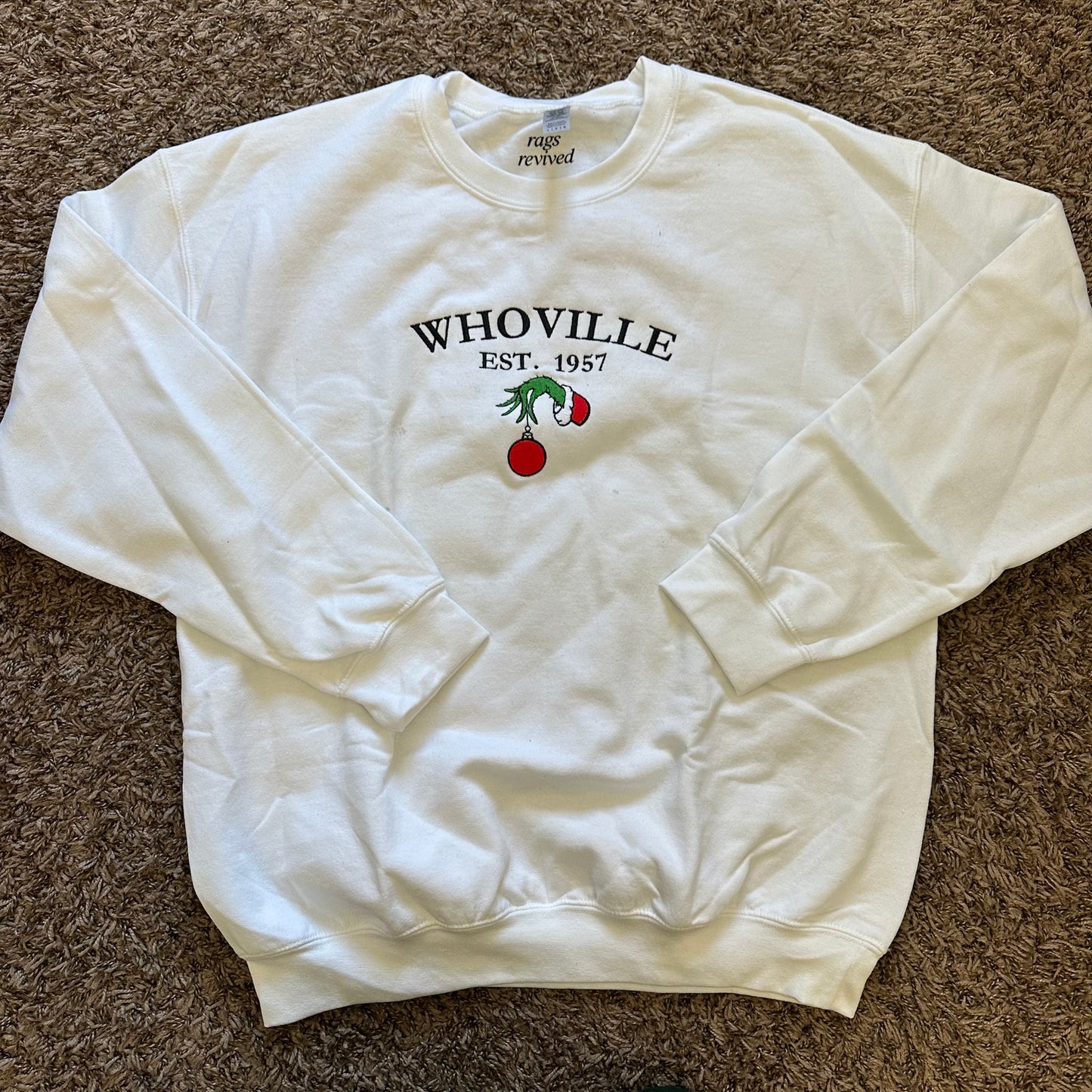 Whoville Sweatshirt - L - No Flaws