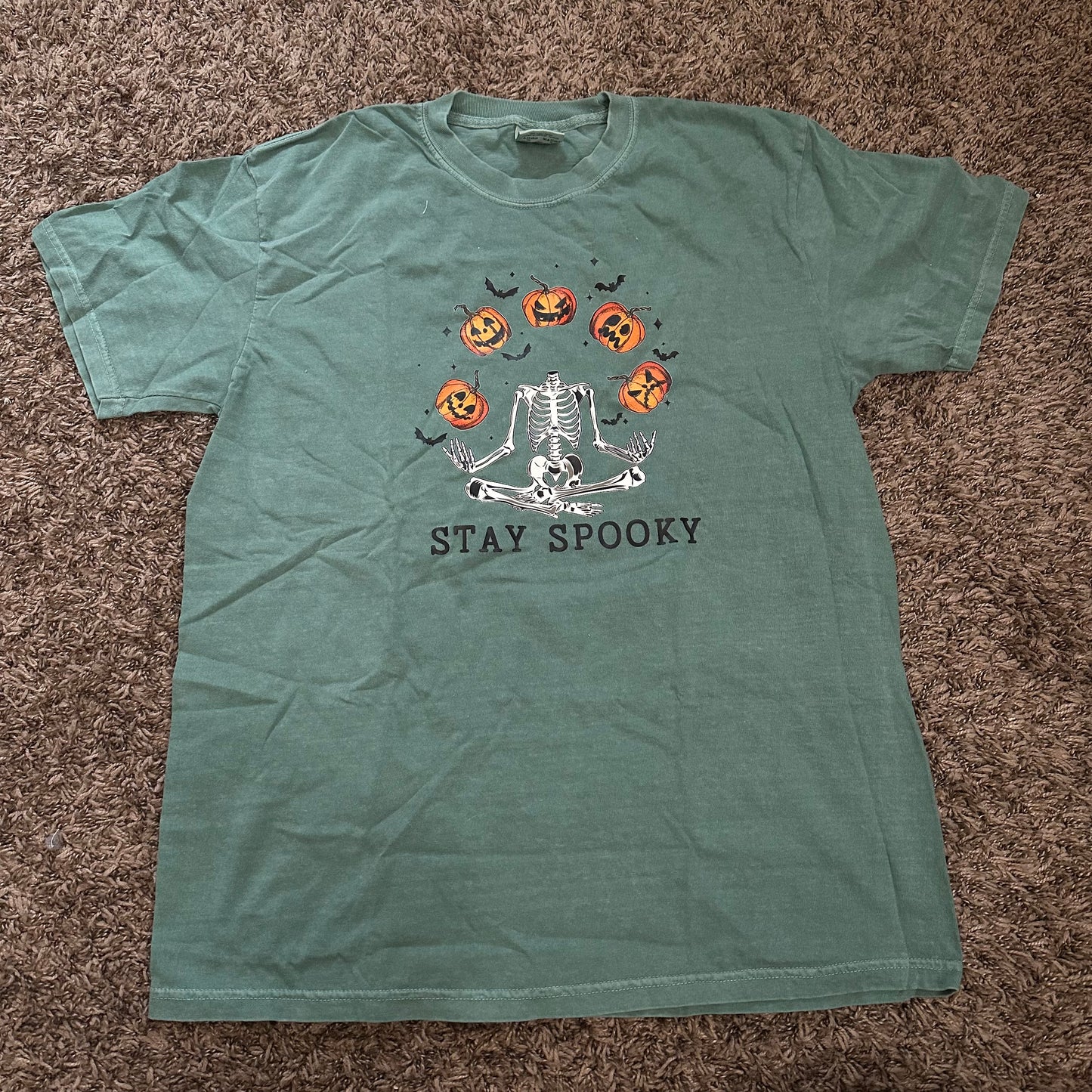 Stay Spooky Tee - L - No flaws