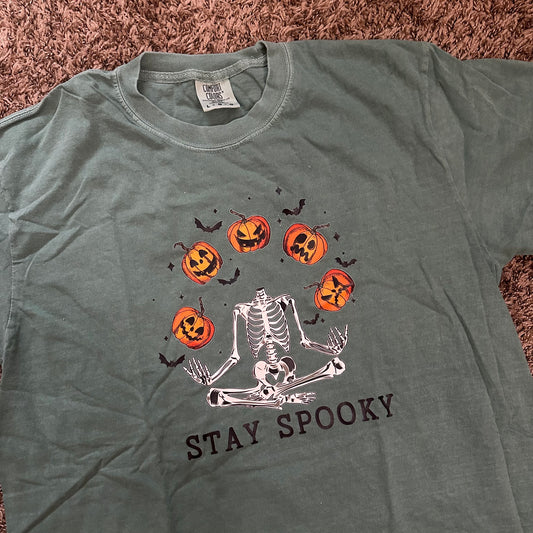 Stay Spooky Tee - L - No flaws