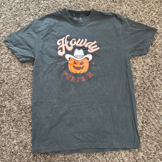 Howdy Pumpkin Tee - Size M - No flaws