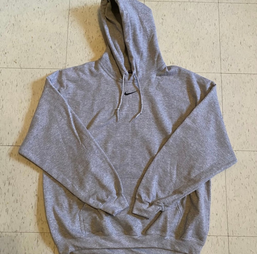 Nike middle swoosh Clearance