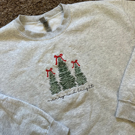 Merry & Bright Sweatshirt - L - No Flaws