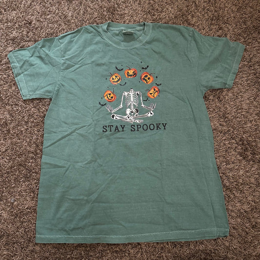 Stay Spooky Tee - L - No flaws